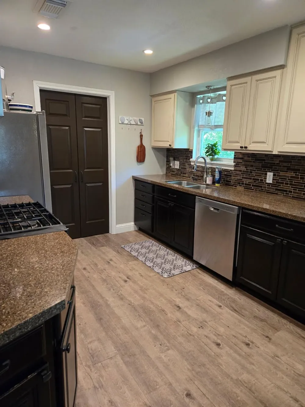 123 White Oak Drive Woodbranch, TX 77357