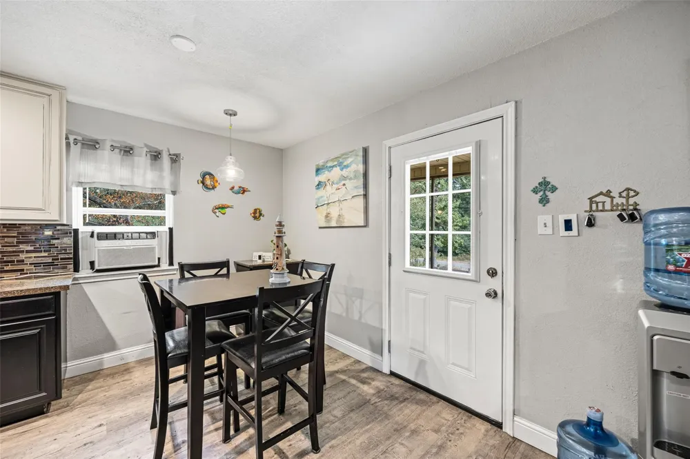 123 White Oak Drive Woodbranch, TX 77357