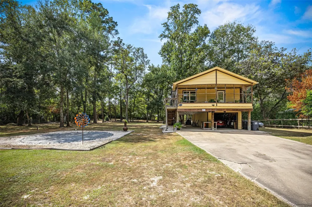 123 White Oak Drive Woodbranch, TX 77357