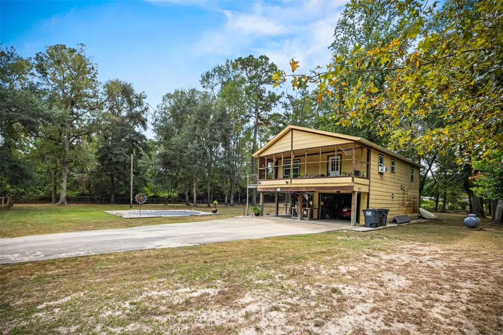 123 White Oak Drive Woodbranch, TX 77357