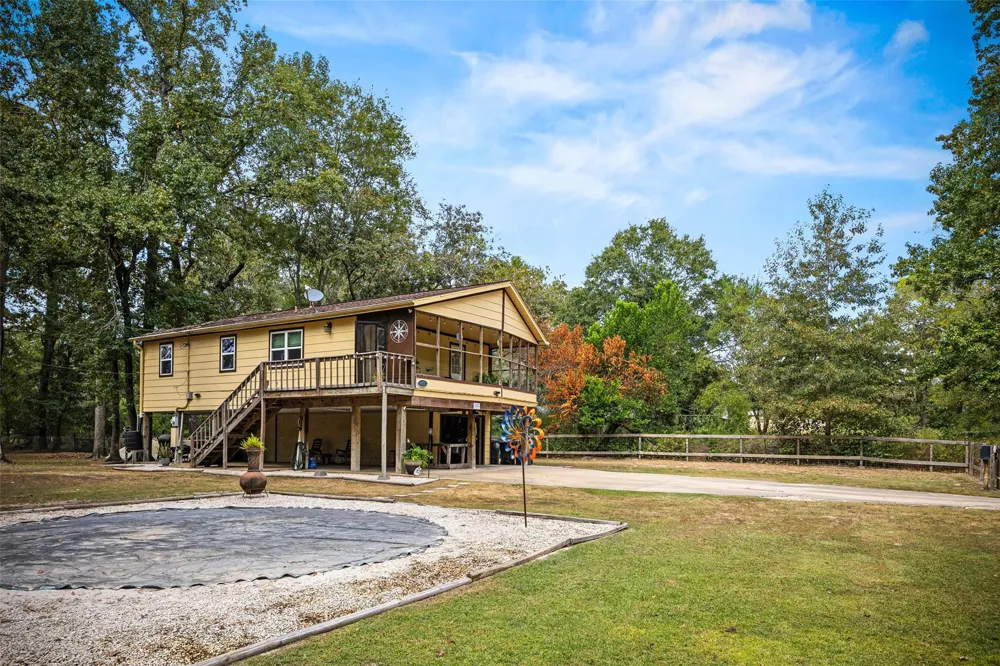 123 White Oak Drive Woodbranch, TX 77357