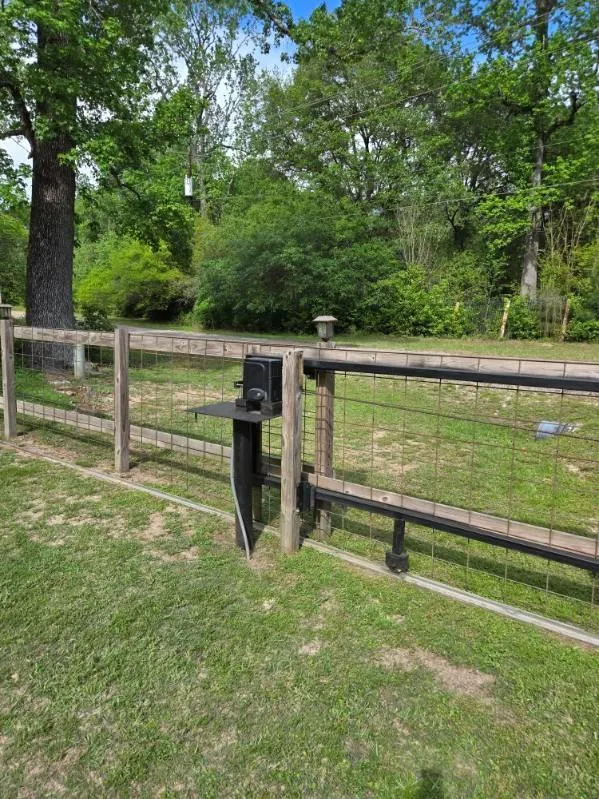 123 White Oak Drive Woodbranch, TX 77357