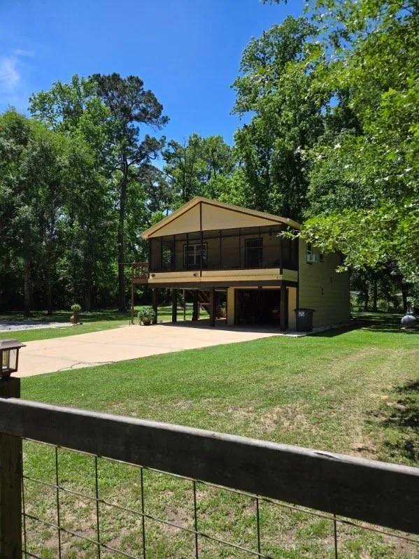 123 White Oak Drive Woodbranch, TX 77357