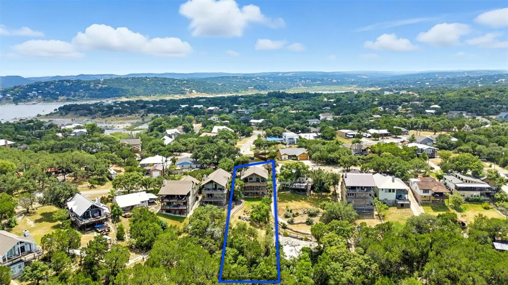 605 Riviera Drive Canyon Lake, TX 78133