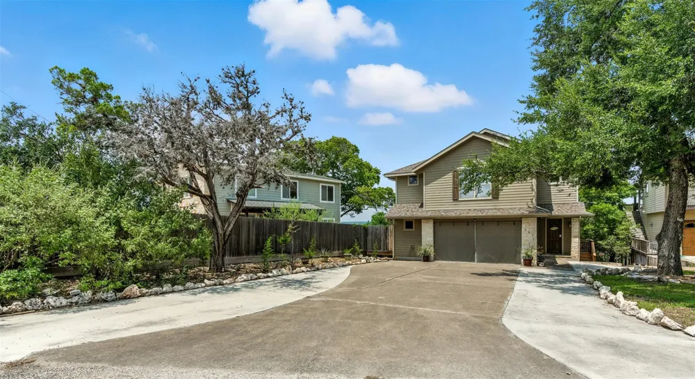 605 Riviera Drive Canyon Lake, TX 78133