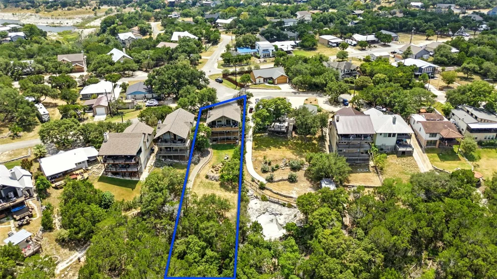 605 Riviera Drive Canyon Lake, TX 78133