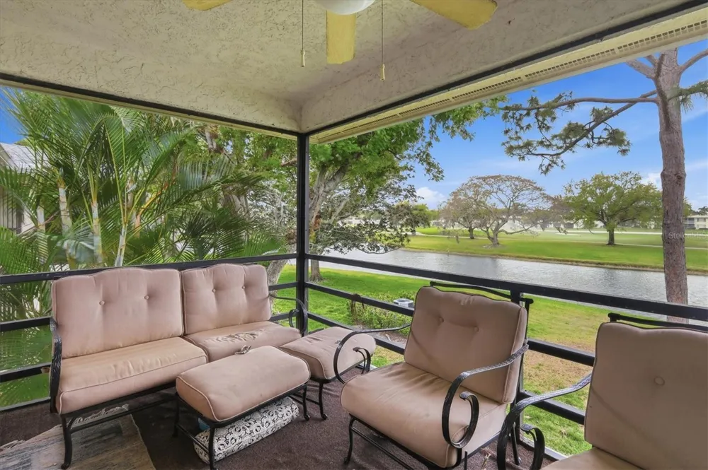 7130 FAIRWAY BEND LANE #291 Sarasota, FL 34243