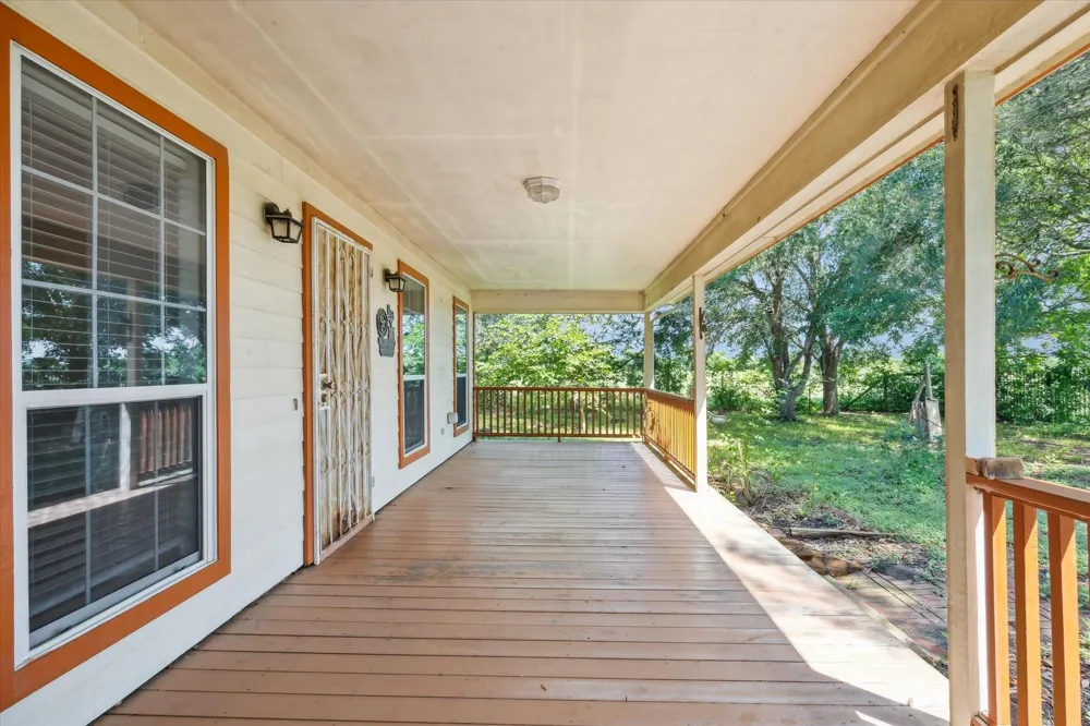1011 Fm 2502 Road Bellville, TX 77418