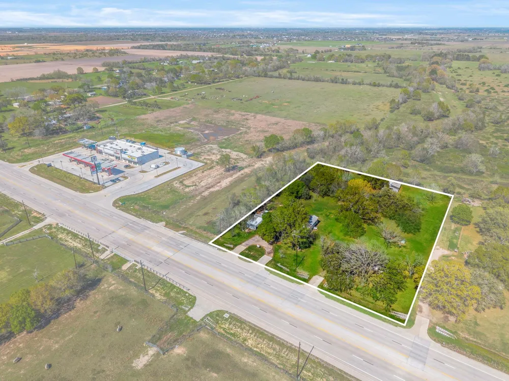 15727 Highway 36 Needville, TX 77461