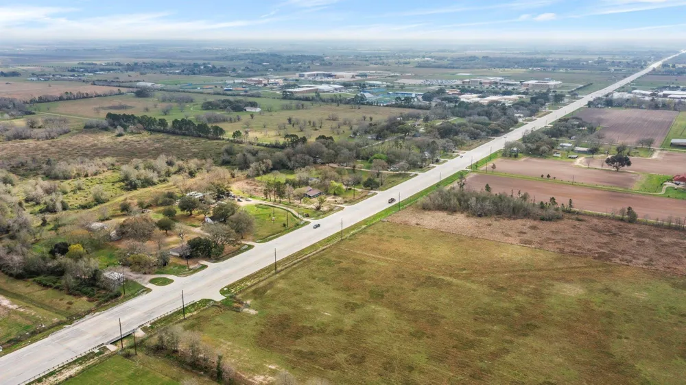 15727 Highway 36 Needville, TX 77461