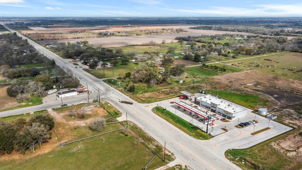 15727 Highway 36 Needville, TX 77461