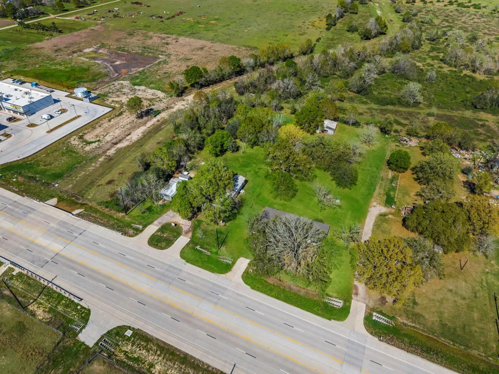 15727 Highway 36 Needville, TX 77461