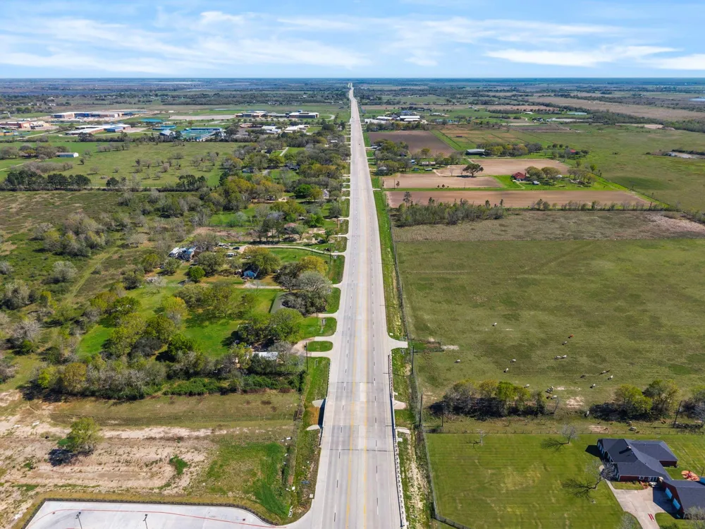 15727 Highway 36 Needville, TX 77461