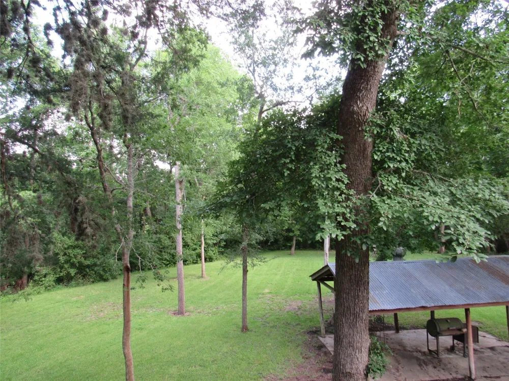 9491 Rocky Road Bellville, TX 77418