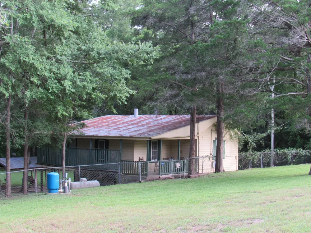 9491 Rocky Road Bellville, TX 77418