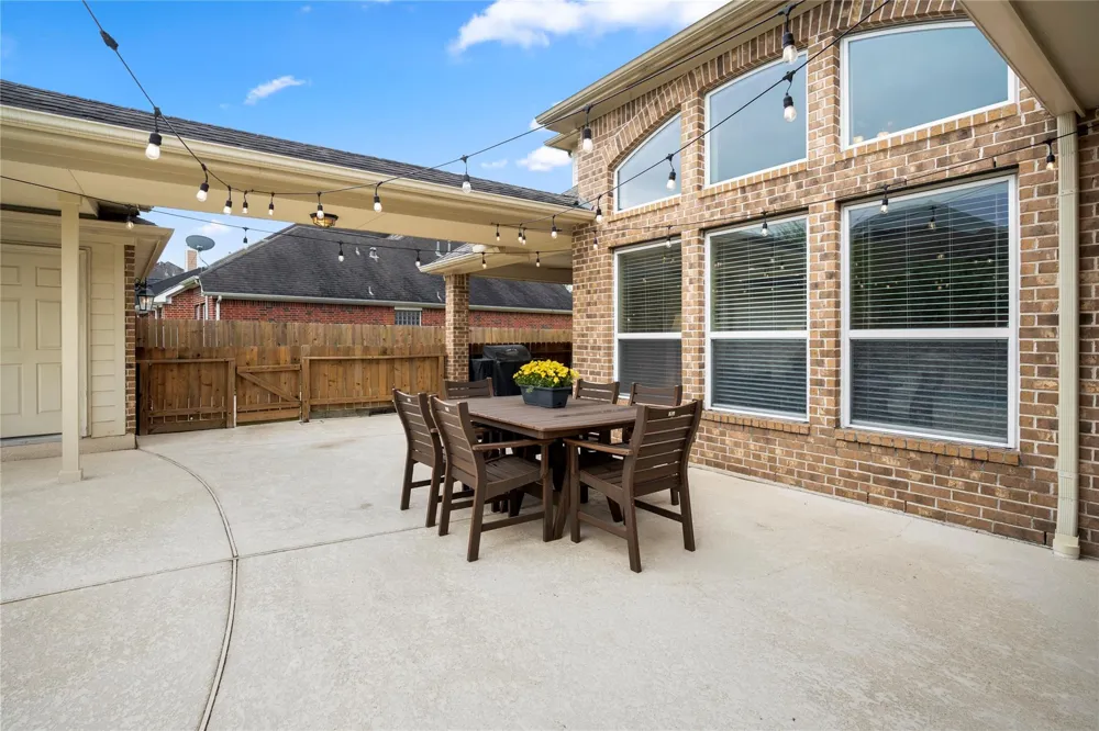 17514 Bolte Timbers Lane Tomball, TX 77377