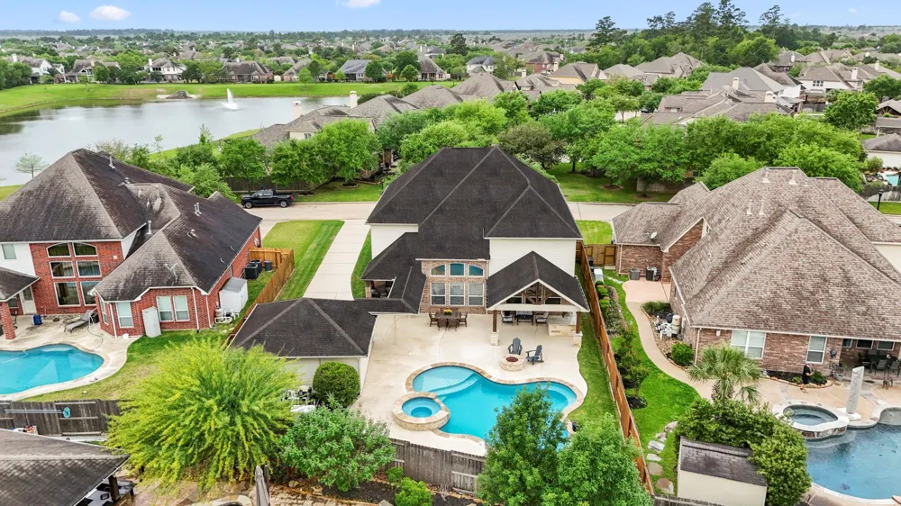 17514 Bolte Timbers Lane Tomball, TX 77377