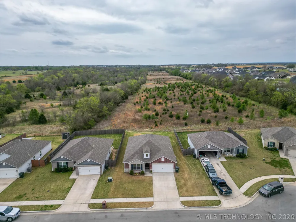 7312 E 141st Street Collinsville, OK 74021
