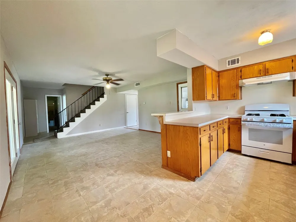 509 Dwyer Street Angleton, TX 77515