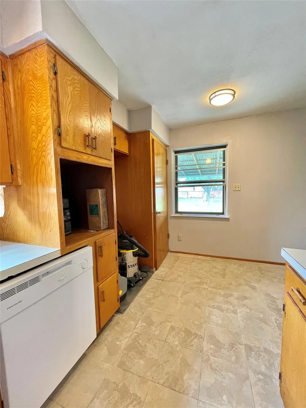 509 Dwyer Street Angleton, TX 77515