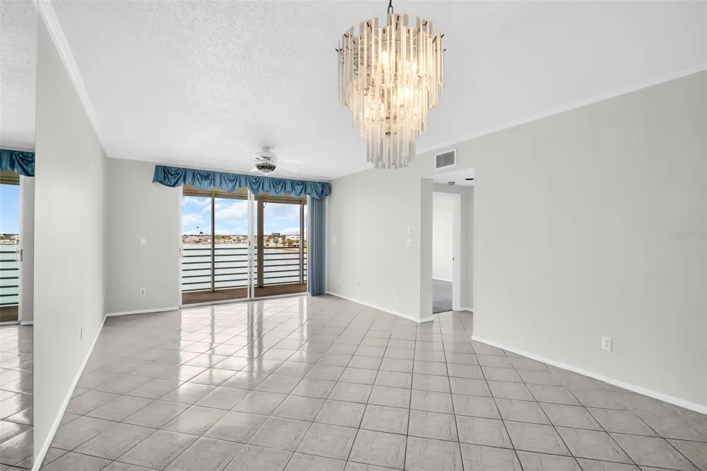 7932 SAILBOAT KEY BOULEVARD S #402 South Pasadena, FL 33707