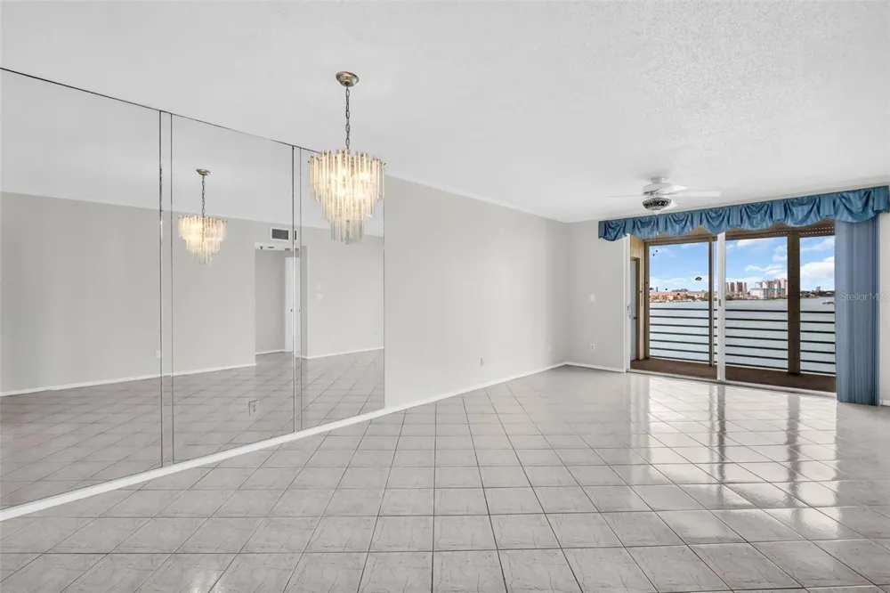 7932 SAILBOAT KEY BOULEVARD S #402 South Pasadena, FL 33707