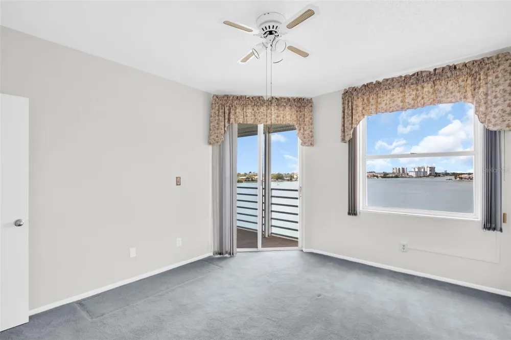 7932 SAILBOAT KEY BOULEVARD S #402 South Pasadena, FL 33707