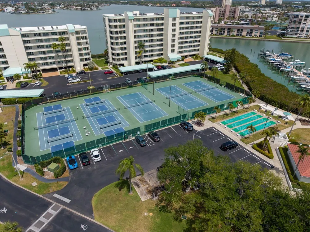 7932 SAILBOAT KEY BOULEVARD S #402 South Pasadena, FL 33707