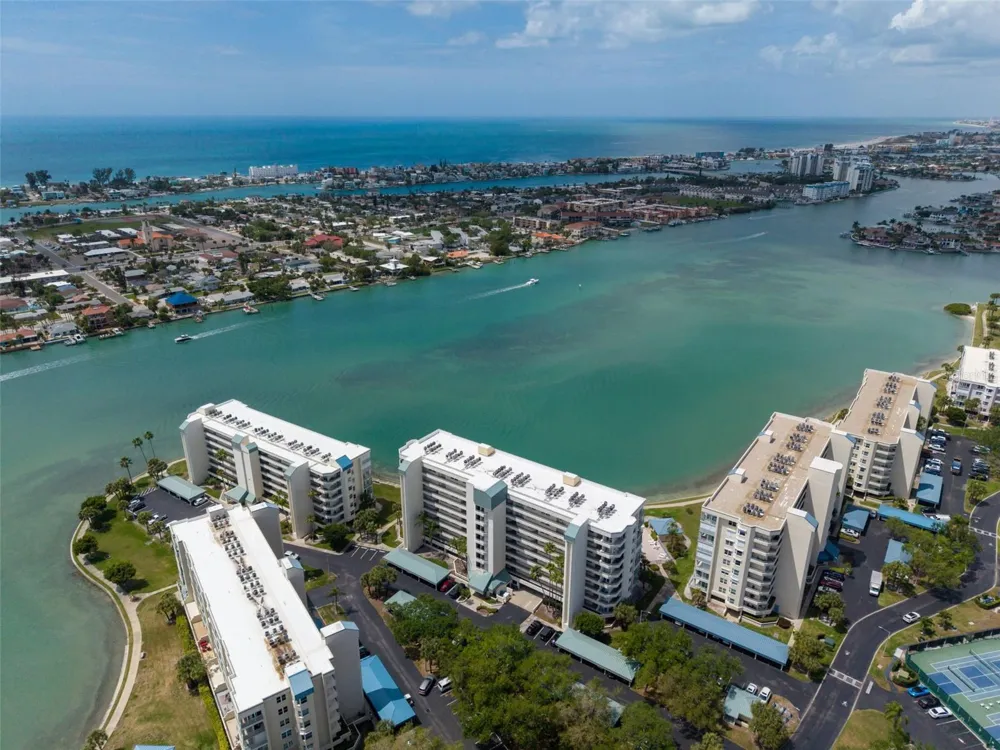 7932 SAILBOAT KEY BOULEVARD S #402 South Pasadena, FL 33707