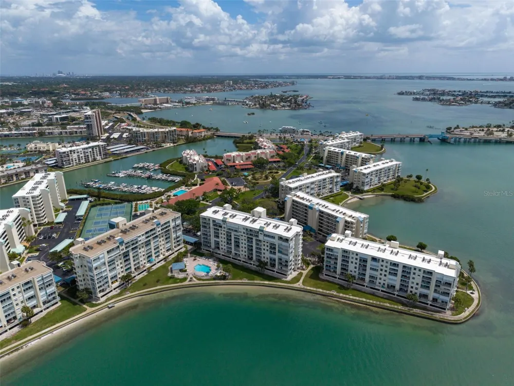 7932 SAILBOAT KEY BOULEVARD S #402 South Pasadena, FL 33707