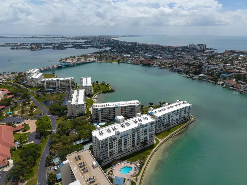 7932 SAILBOAT KEY BOULEVARD S #402 South Pasadena, FL 33707