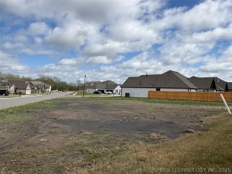 2036 E 129th Place S