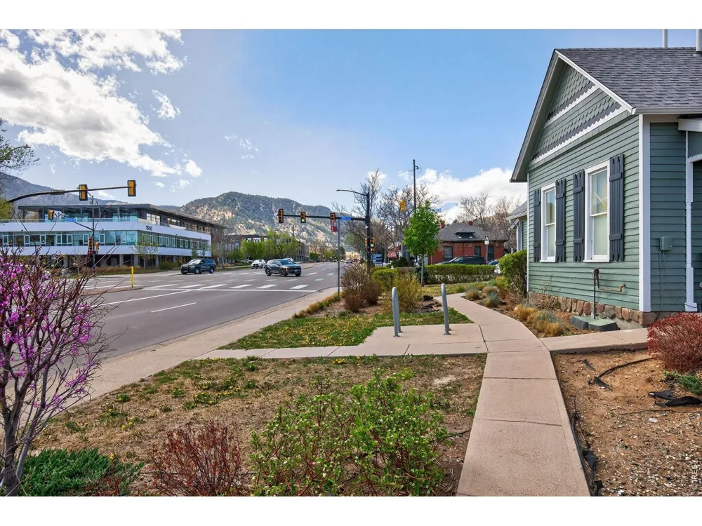1806 17th Street Boulder, CO 80302