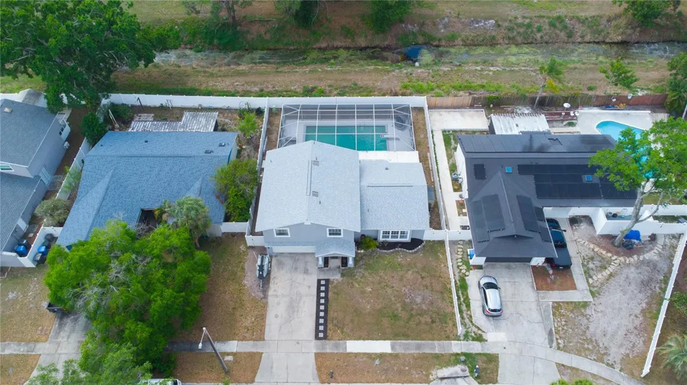 7018 OAKVIEW CIRCLE Tampa, FL 33634