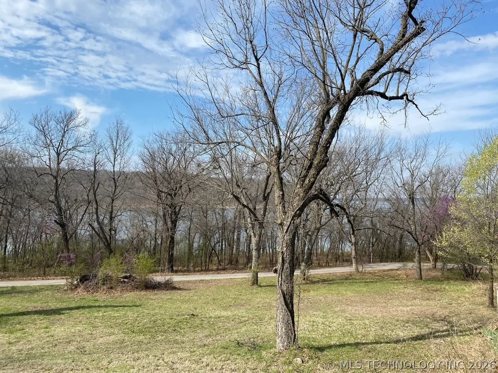 11201 S Edgewater Road Claremore, OK 74017