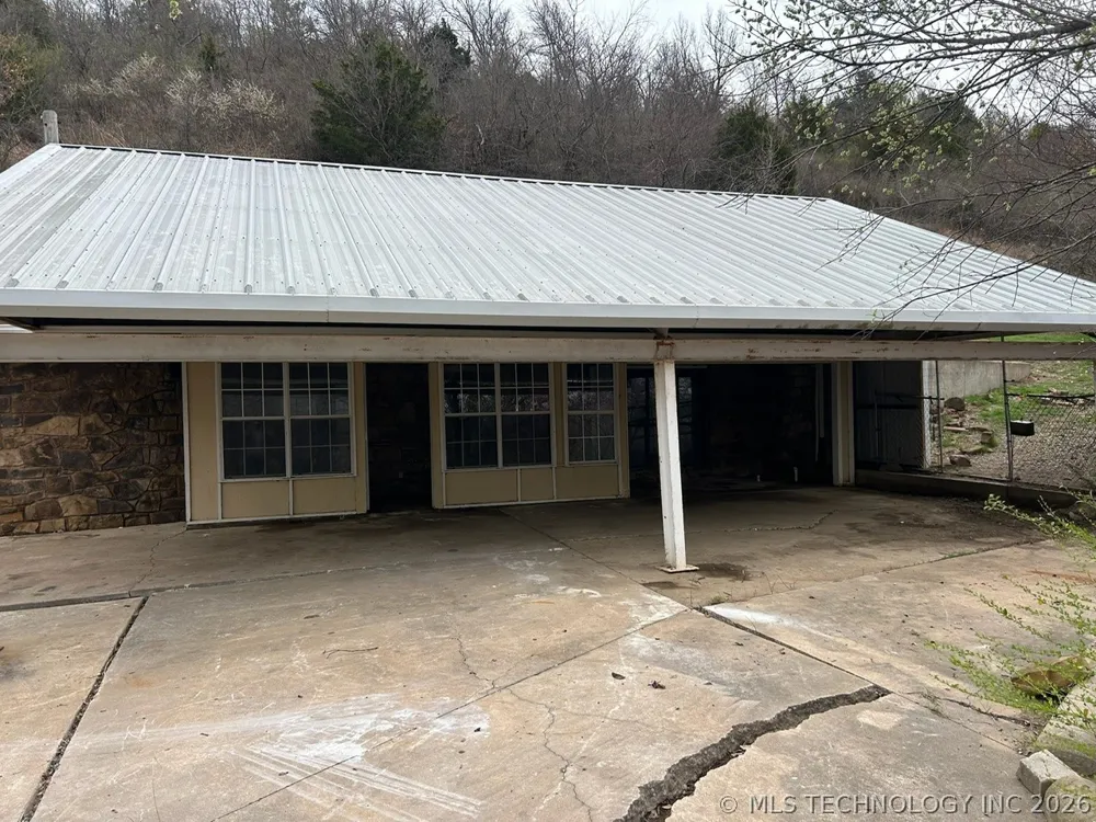 11201 S Edgewater Road Claremore, OK 74017