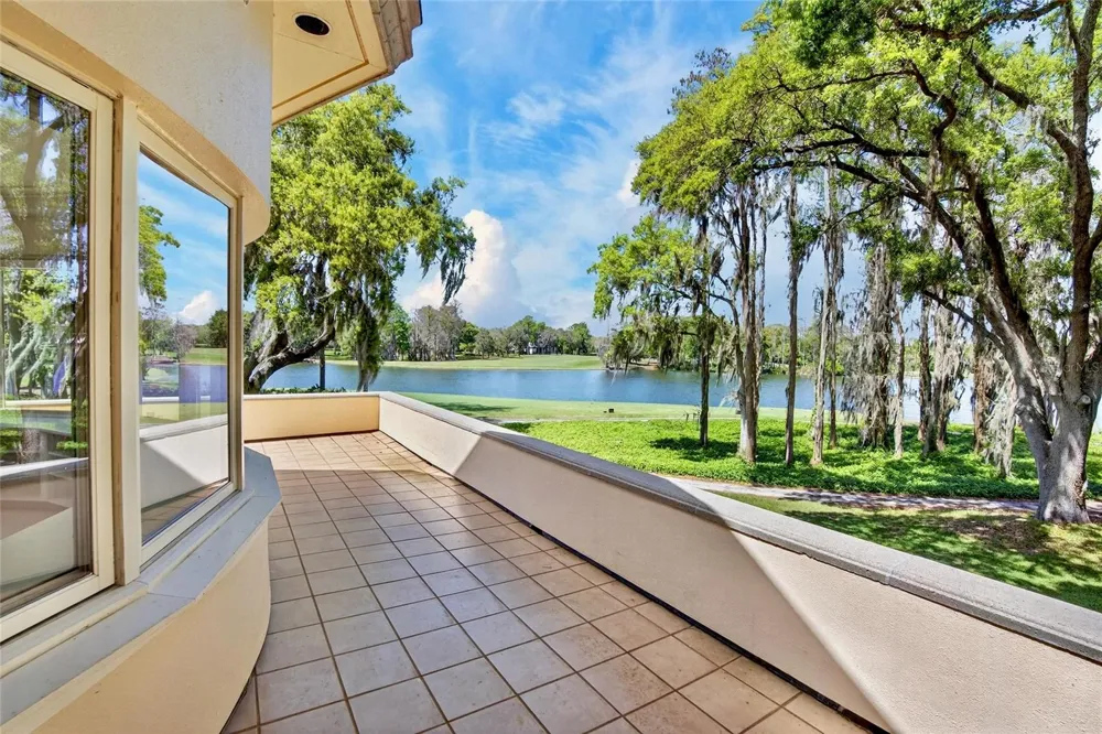 1043 GUISANDO DE AVILA Tampa, FL 33613