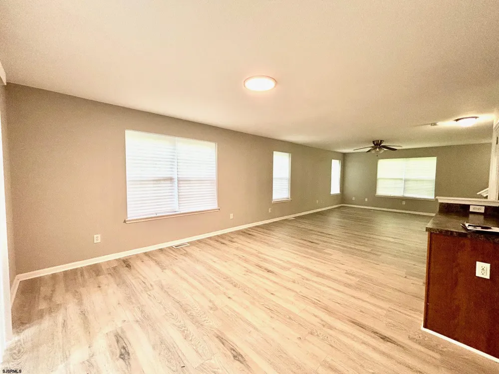 27 Oyster Bay Absecon, NJ 08201