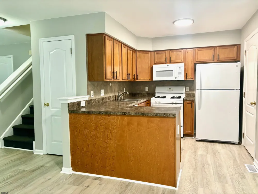 27 Oyster Bay Absecon, NJ 08201