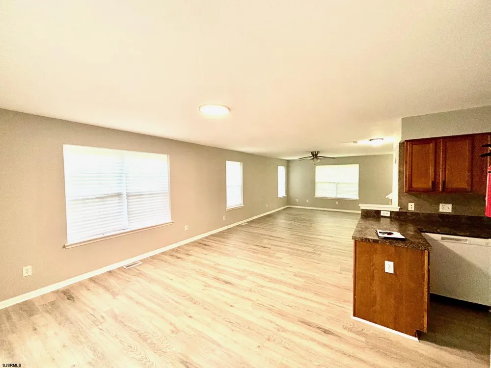 27 Oyster Bay Absecon, NJ 08201