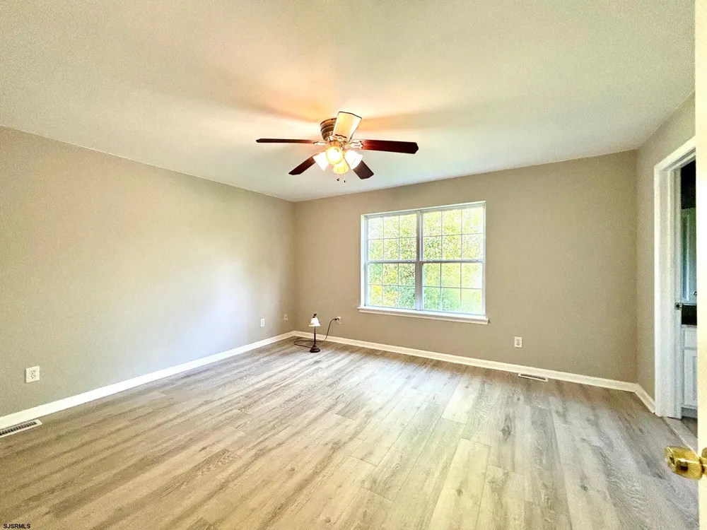 27 Oyster Bay Absecon, NJ 08201