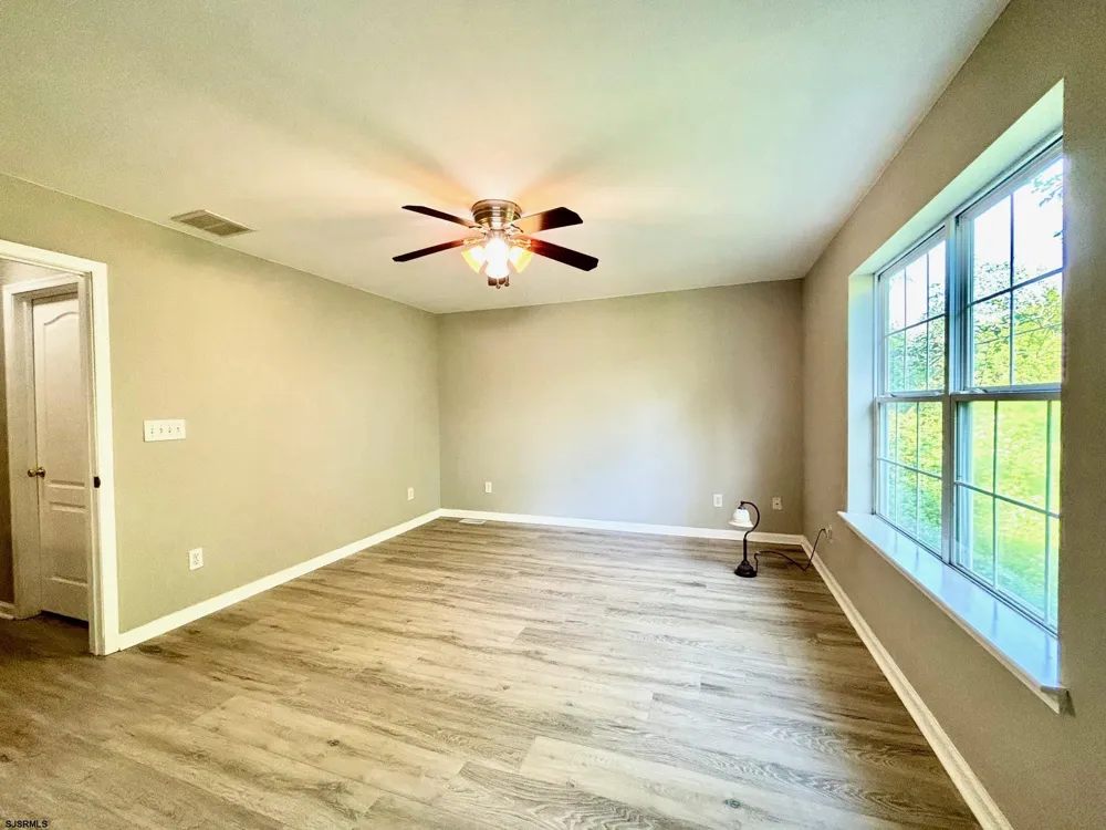 27 Oyster Bay Absecon, NJ 08201
