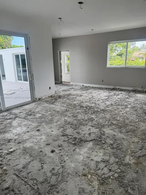 290 NW 125th Ave