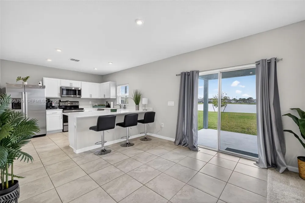 220 Raspberry Rd Fort Pierce, FL 34981