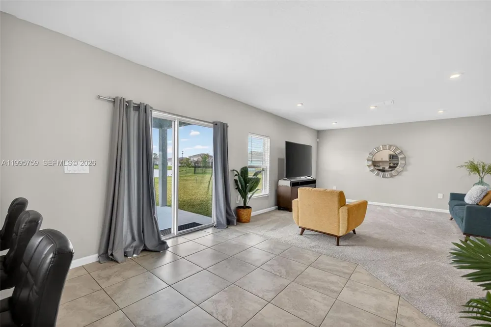 220 Raspberry Rd Fort Pierce, FL 34981