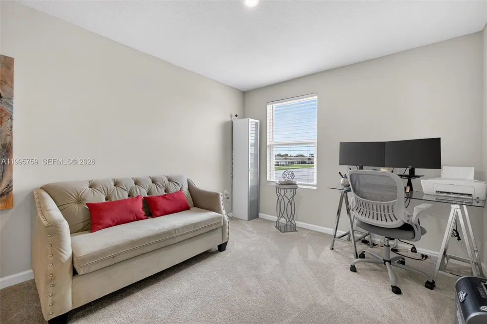 220 Raspberry Rd Fort Pierce, FL 34981
