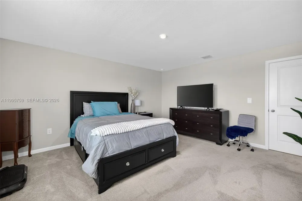 220 Raspberry Rd Fort Pierce, FL 34981