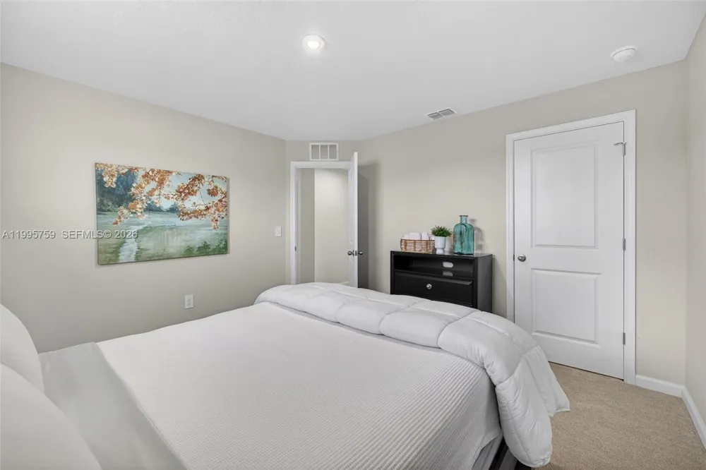220 Raspberry Rd Fort Pierce, FL 34981