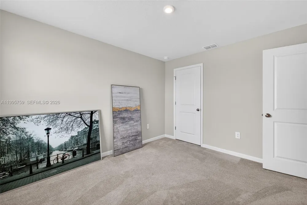 220 Raspberry Rd Fort Pierce, FL 34981