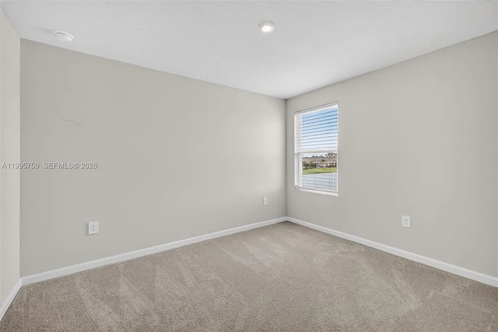 220 Raspberry Rd Fort Pierce, FL 34981